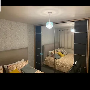 Dengenzy House Leeds (West Yorkshire)